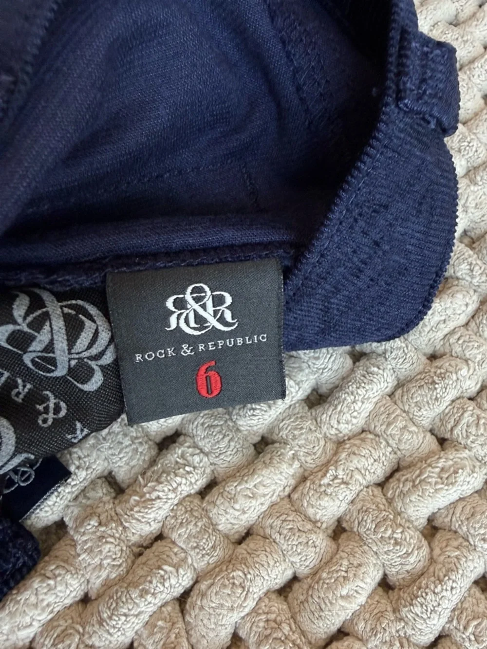 Rock and Republic | Women’s Berlin Corduroy Pants in Navy Blue | 6